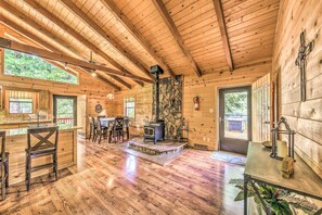 House (2 Bedrooms) | Interior - Updated Ruidoso Cabin w/ Spacious Deck & View (Ruidoso)