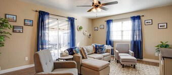 The Village Home w/ Pool, 12 Mi to Okc!