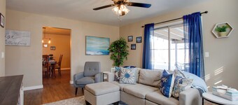 The Village Home w/ Pool, 12 Mi to Okc!