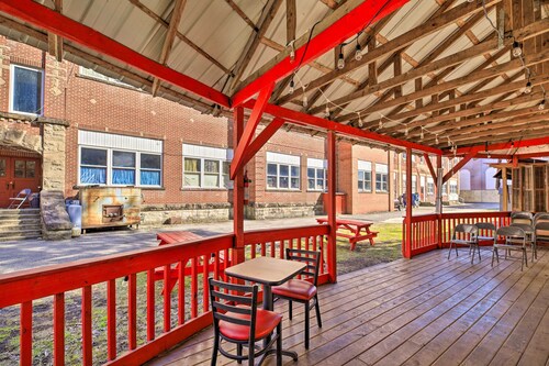 Unique Suite in Refurbished WV Schoolhouse!