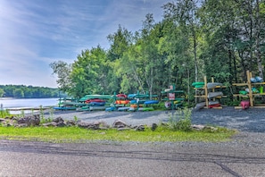 Cottage (2 Bedrooms) | Interior - Fire Pit & Community Perks: Blakeslee Cottage! (Blakeslee)