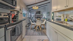Cottage (2 Bedrooms) | Interior