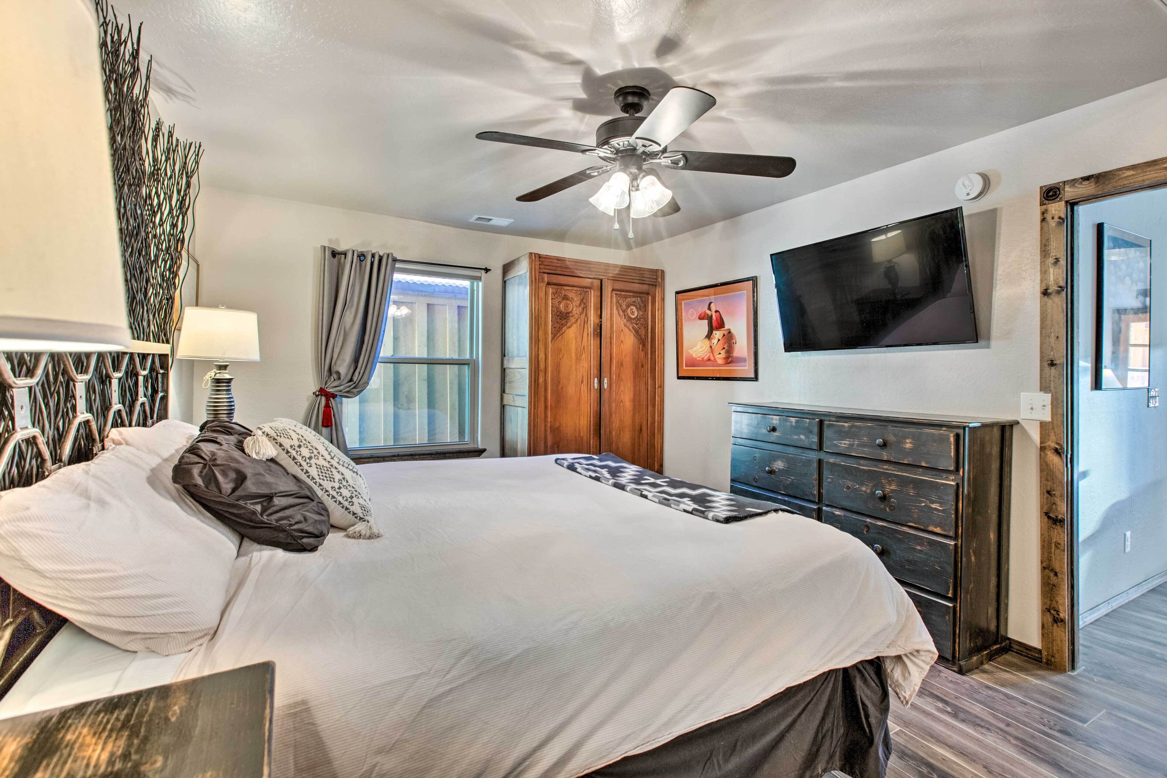 House (3 Bedrooms) | Interior