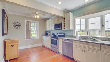 Rumah (5 Bedrooms) | Interior