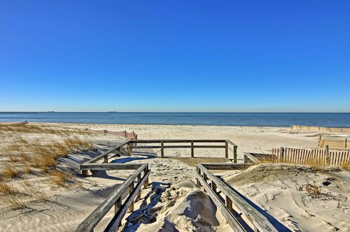 Updated Cape Charles Home ~ 2 Mi to Beachfront!