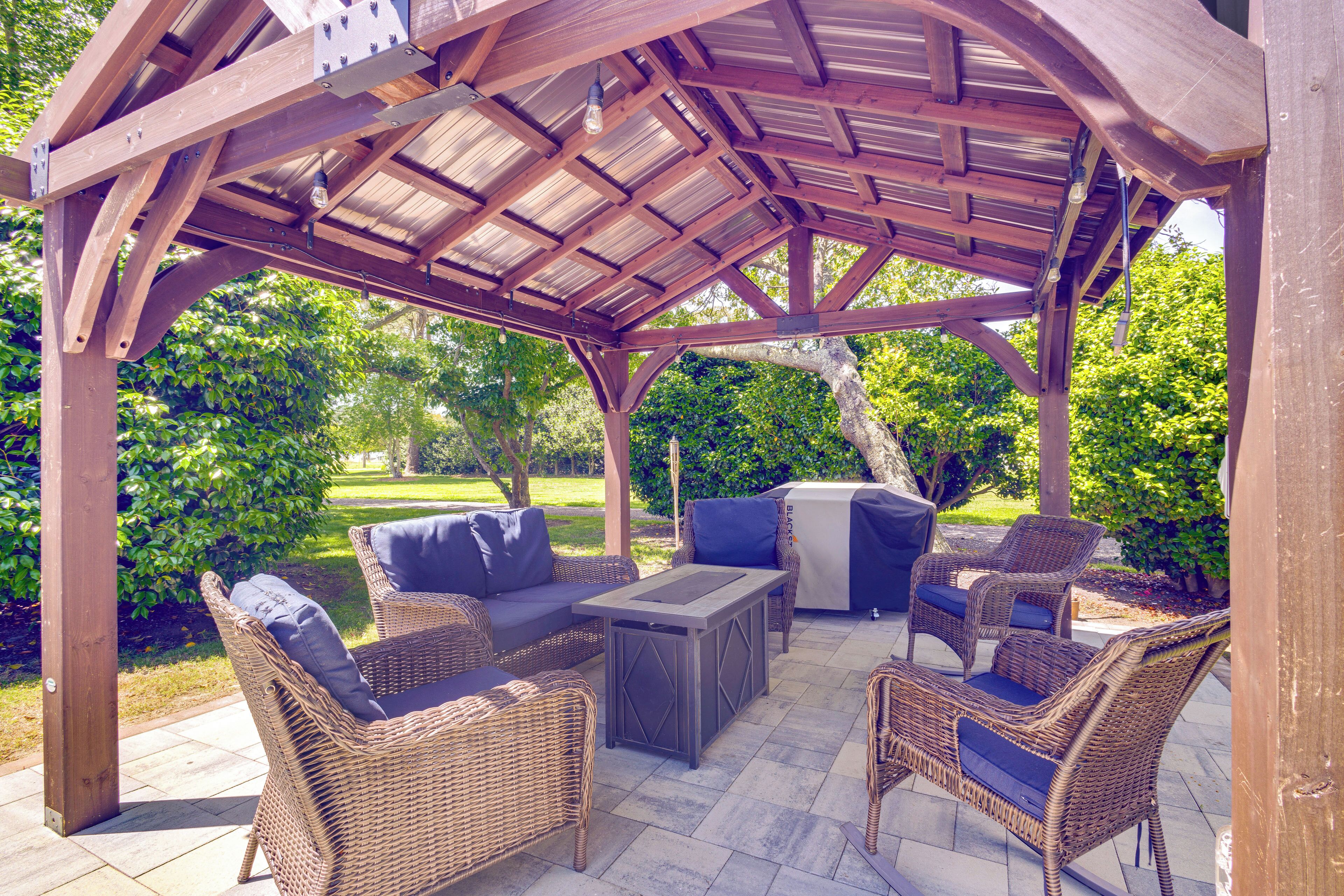 House (5 Bedrooms) | Interior