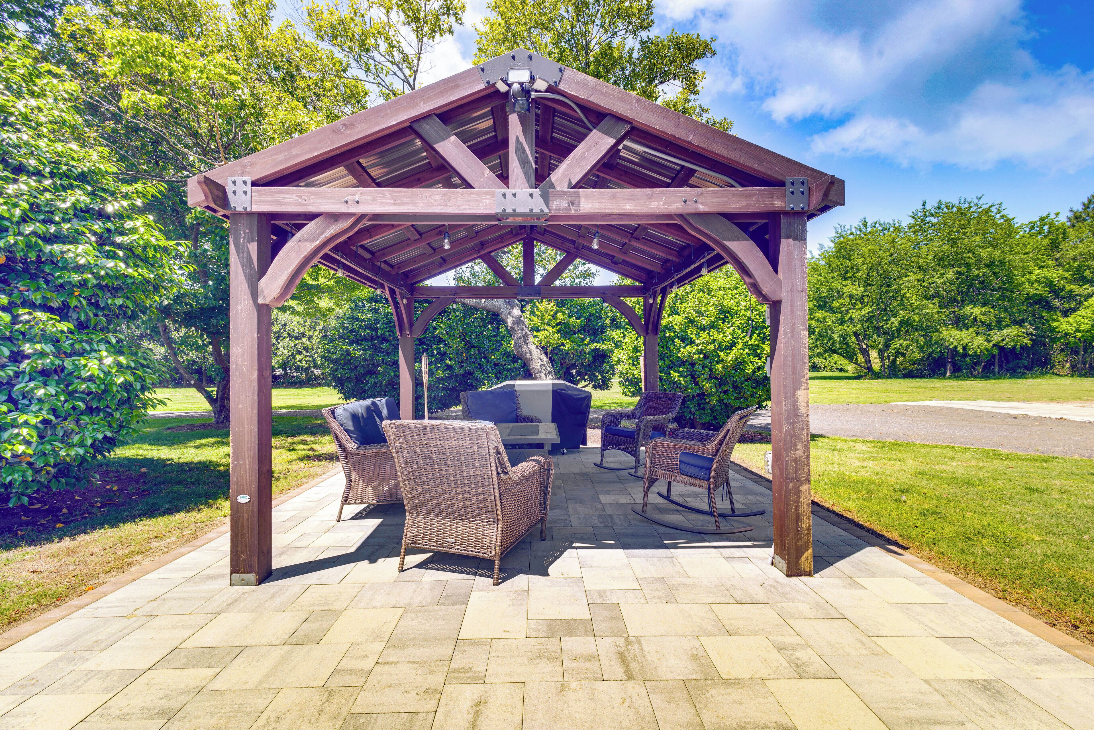 House (5 Bedrooms) | Interior