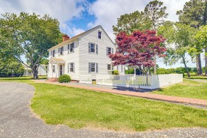 House (5 Bedrooms) | Interior - Updated Cape Charles Home ~ 2 Mi to Beachfront! (Cape Charles)