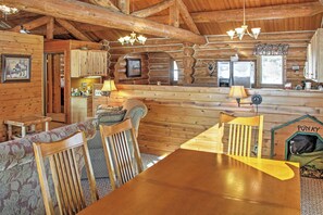 Talo (3 Bedrooms) | Sisätilat