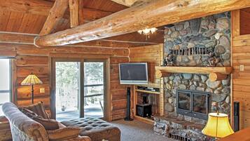 House (3 Bedrooms) | Front of property