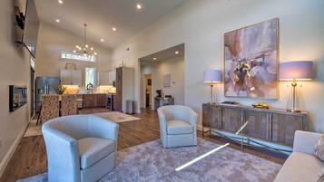 Casa (2 Bedrooms) | Interior