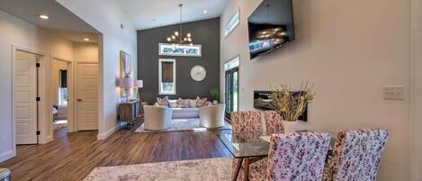 Casa (2 Bedrooms) | Interior