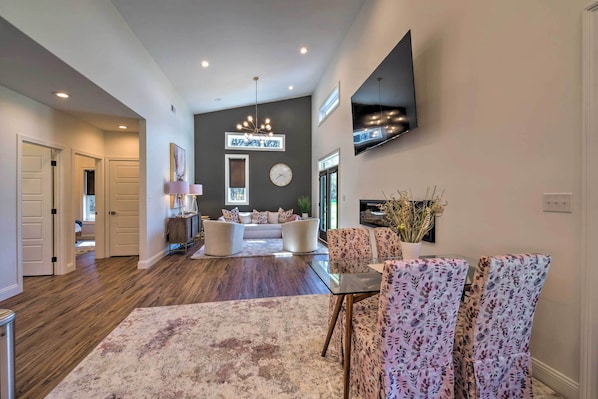 House (2 Bedrooms) | Interior