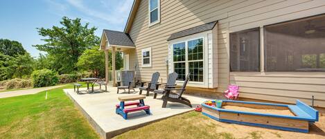 House (3 Bedrooms) | Terrace/patio