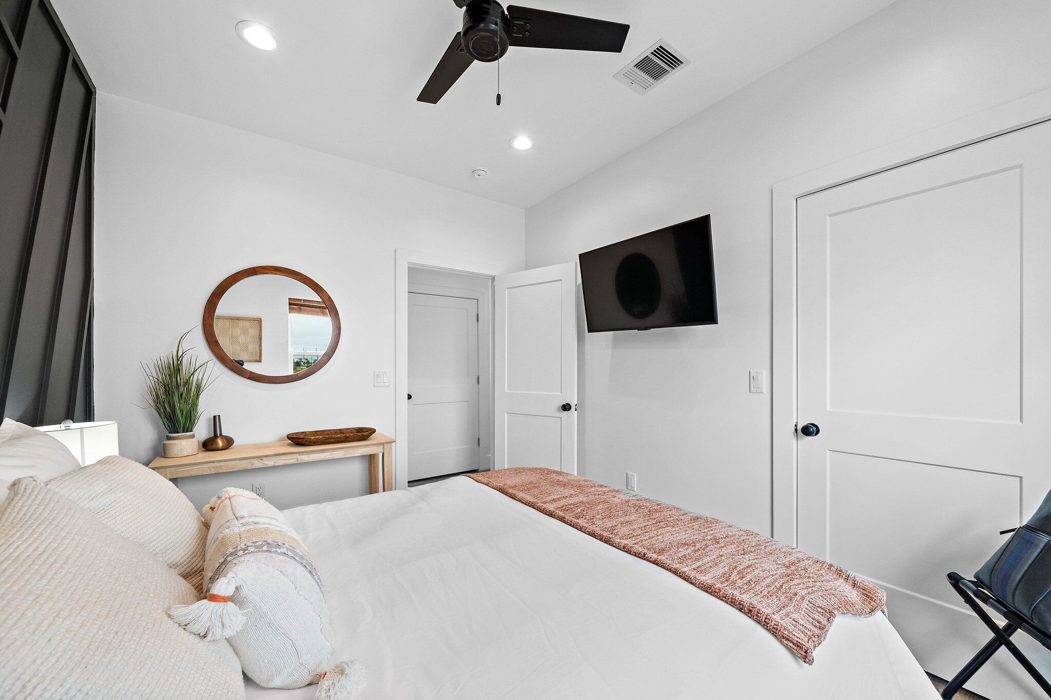 Sun-kissed Swankienda