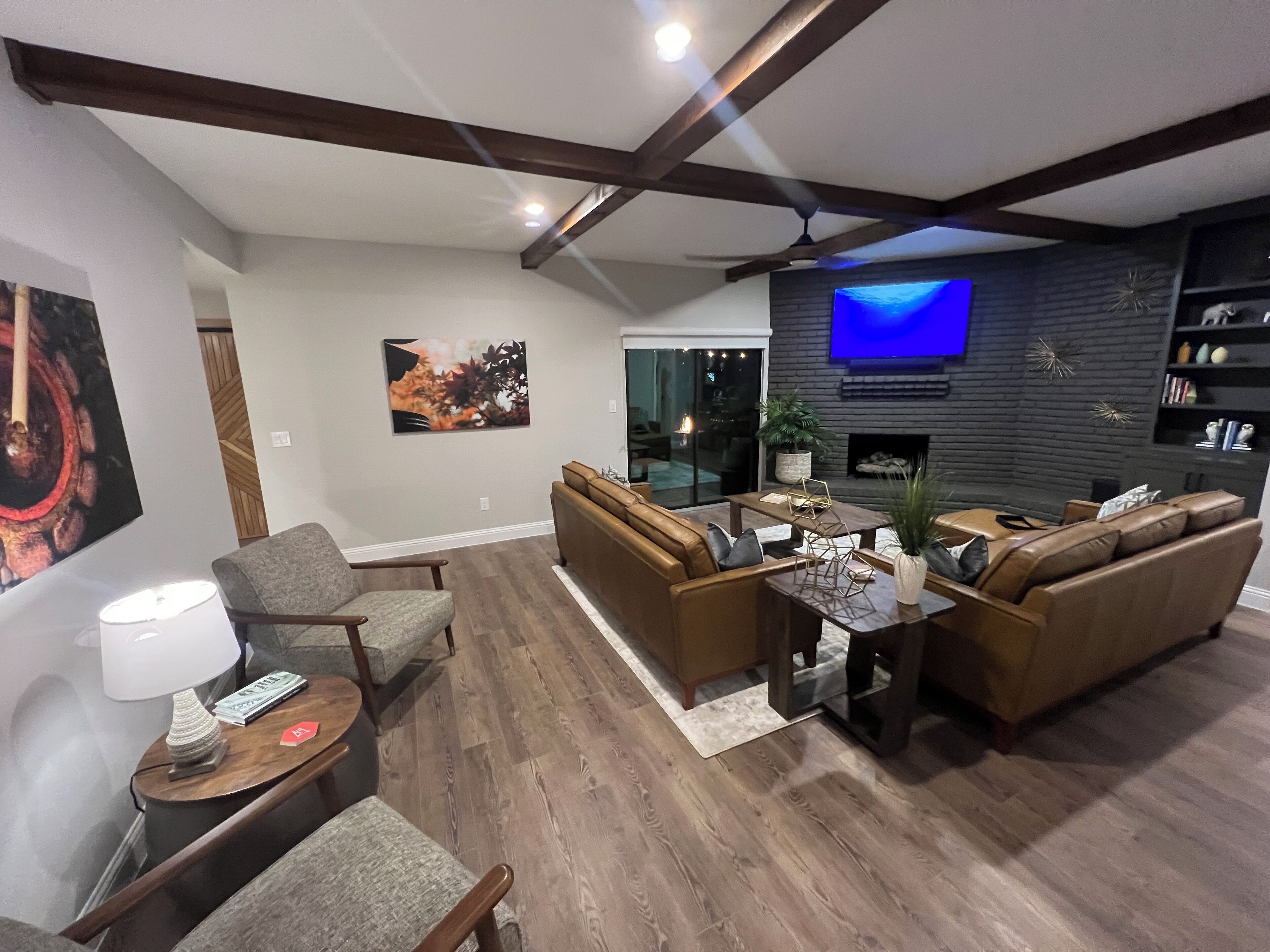 Relaxed Modern Temporary Living in Plano