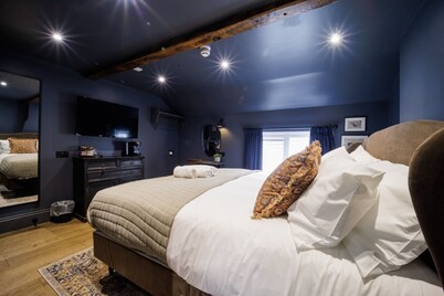 The Silk Rooms at Freemasons Inn