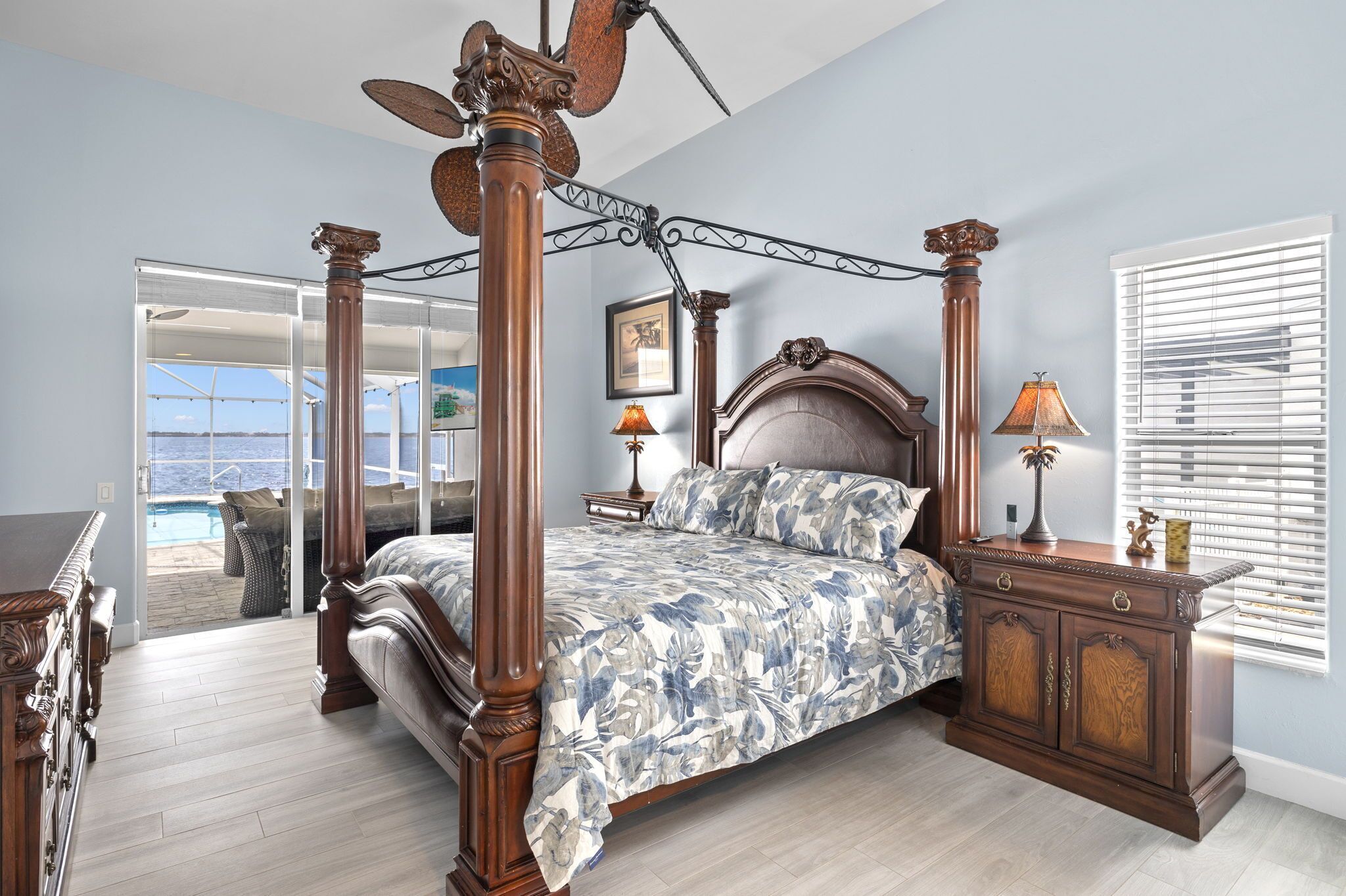 獨棟房屋, 多張床, 可使用泳池, 泳池景觀 | 4 間臥室、低過敏寢具、獨特裝潢、布置獨特