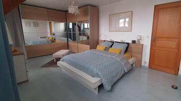 4 chambres, bureau, fer et planche Ă repasser, Wi-Fi gratuit