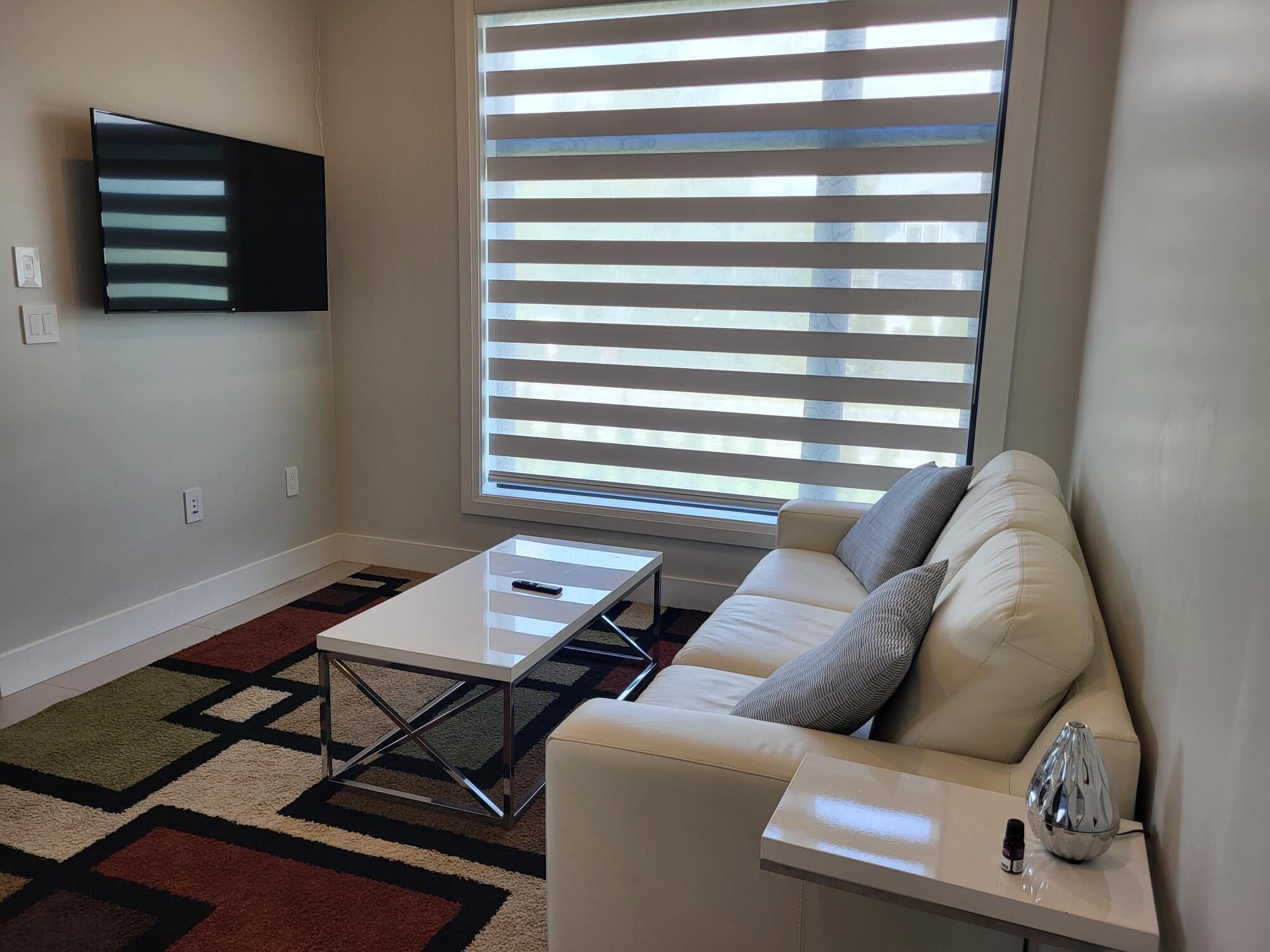 Spacious, Modern, Clean