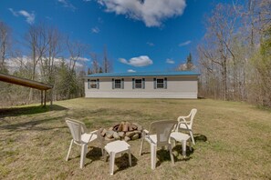 Terrace/patio - Near Waterville: Cozy Midcoast Vacation Rental! (Albion)