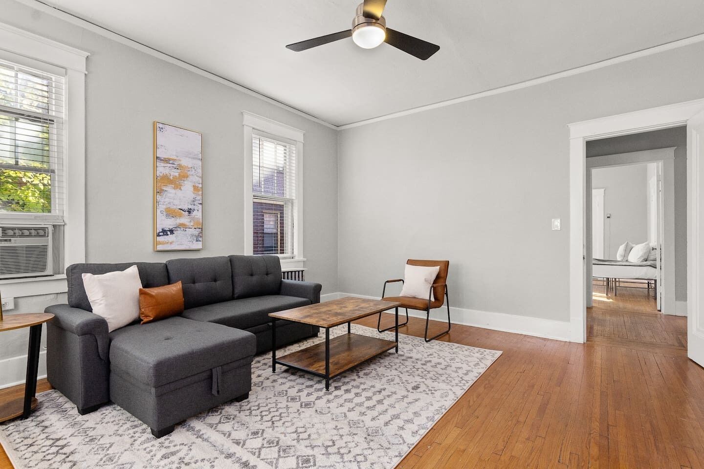 Stay in the same building as Willie&Kristofferson!