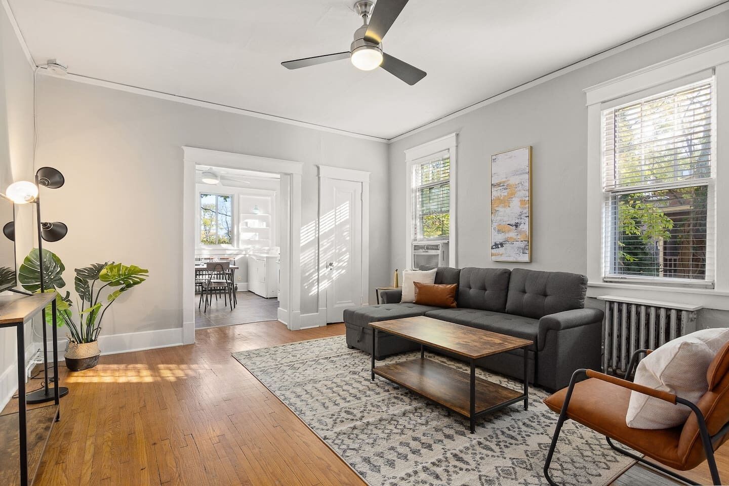 Stay in the same building as Willie&Kristofferson!