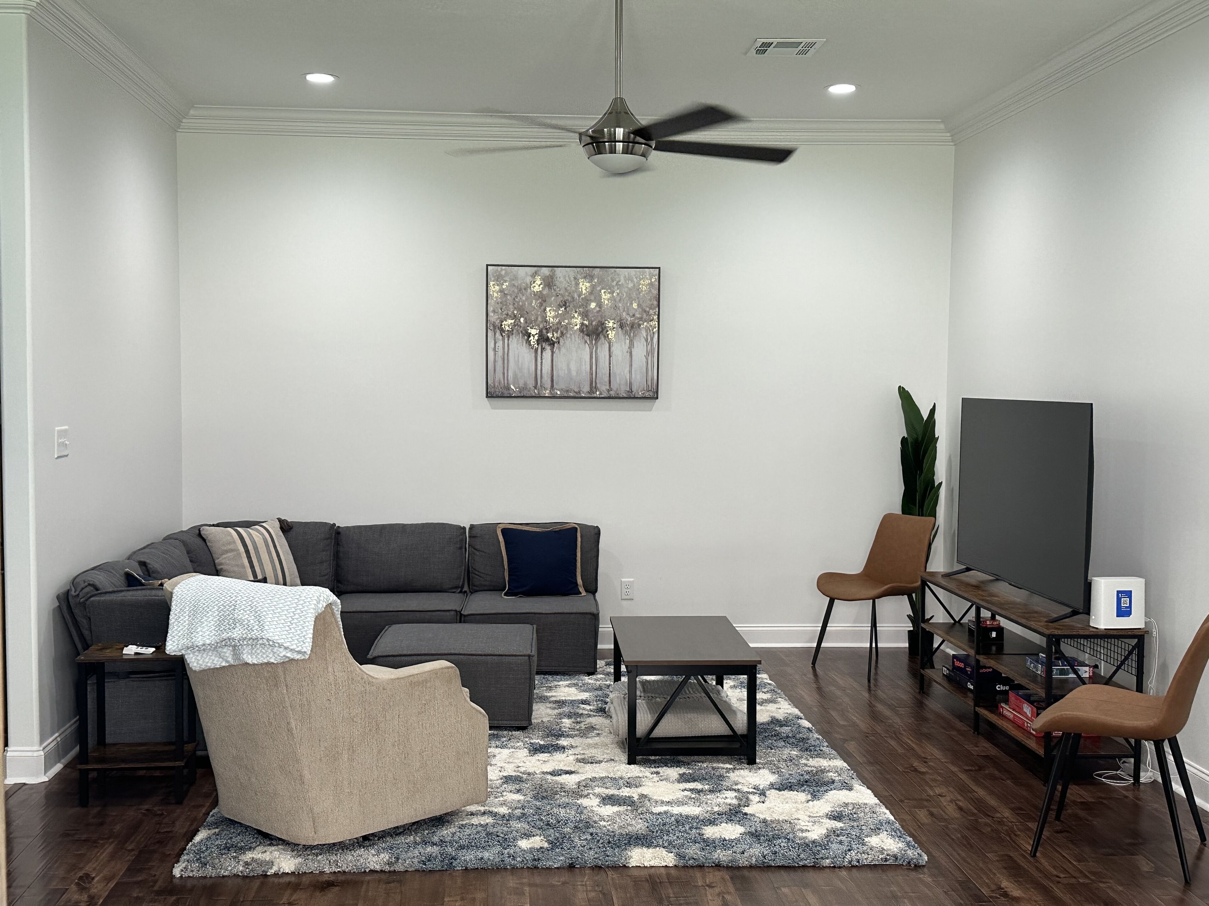 Quiet Private Home - Centrally Located in Sulphur