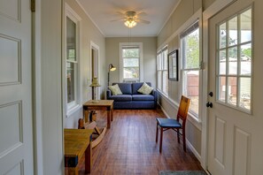 Interior - Gas Grill & Private Yard: Home in Bellville (Bellville)