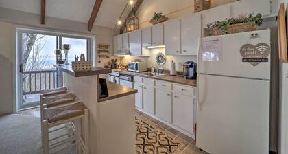 Beautiful Beech Mountain Condo w/ Private Balcony!