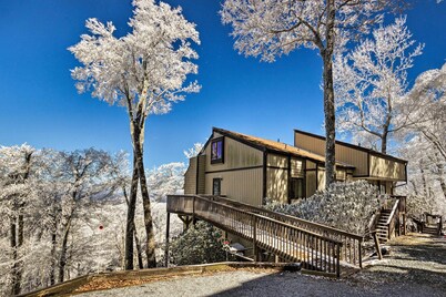 Beautiful Beech Mountain Condo w/ Private Balcony!