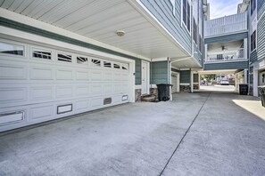 Apartment (3 Bedrooms) | Interior - Breezy Wildwood Condo ~ 2 Blocks to Beach! (Wildwood)