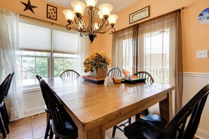 Apartment (3 Bedrooms) | Interior - Breezy Wildwood Condo ~ 2 Blocks to Beach! (Wildwood)