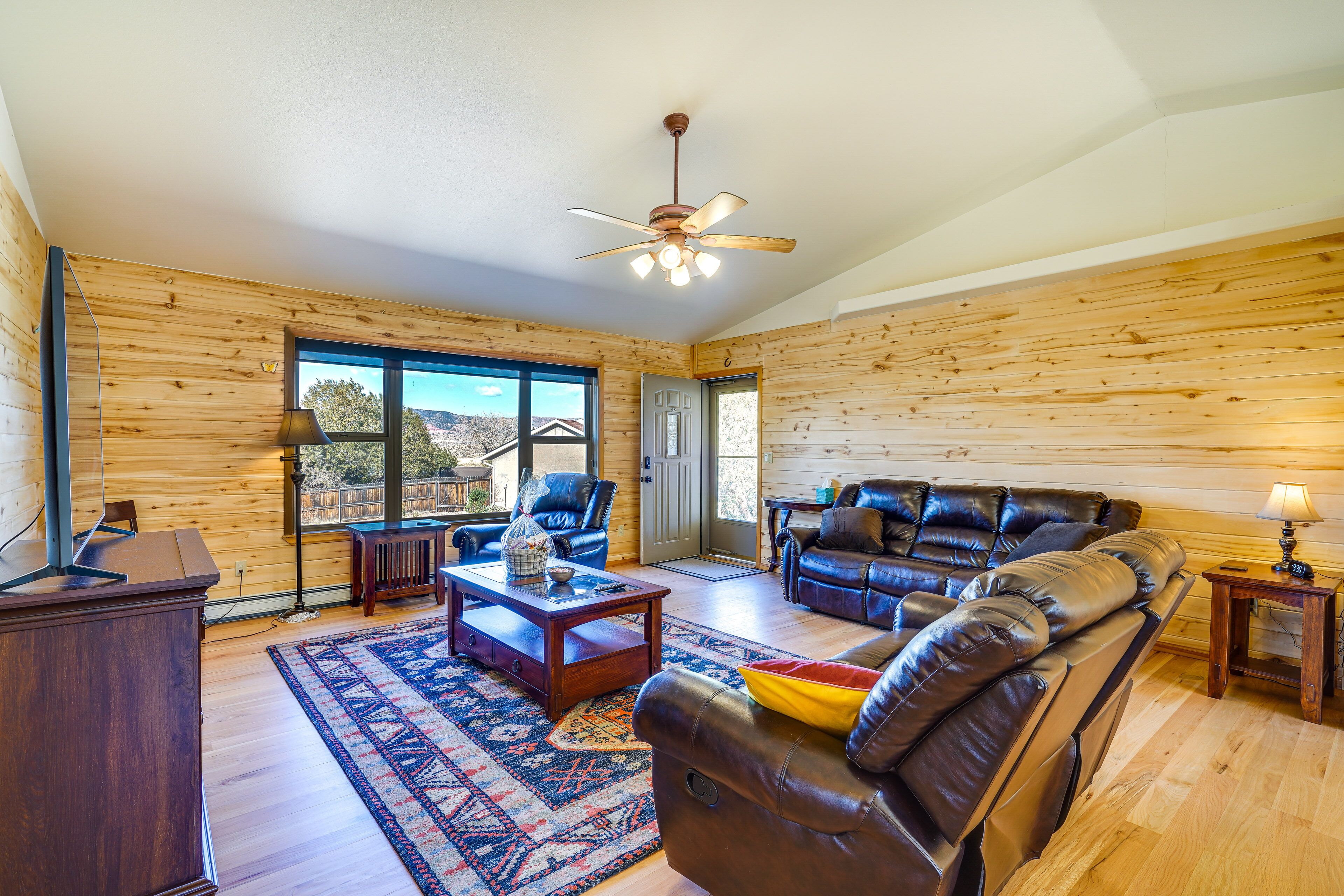 Cañon City Vacation Rental w/ Stunning Views!