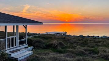 House (4 Bedrooms) | Front of property