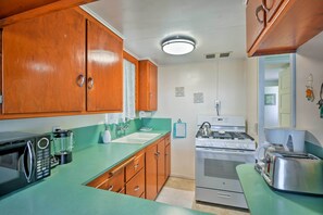 Cottage (2 Bedrooms) | Interior