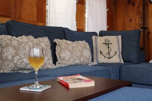 Cottage (2 Bedrooms) | Interior