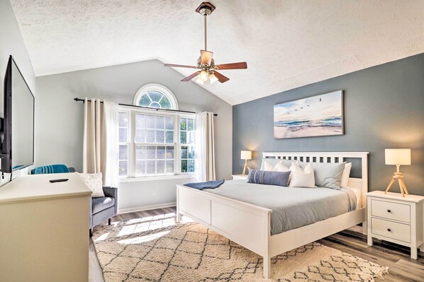 House (5 Bedrooms) | Interior - Beulah Family Home ~ 2 Mi to Dtwn + Beach! (Beulah)