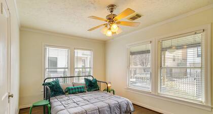 Charming Historic Houston Home w/ Yard!