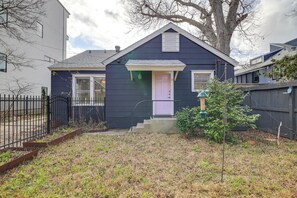 House (2 Bedrooms) | Interior - Charming Historic Houston Home w/ Yard! (Houston)