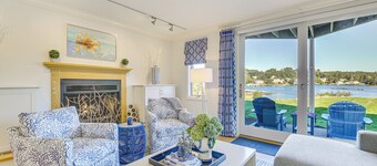 Waterfront Condo: Walk to Downtown Boothbay Harbor