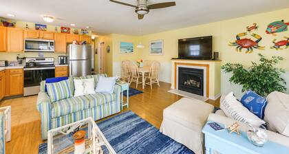 Condo w/ Deck: Walk to Beach & Convention Center!