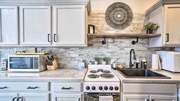 House (1 Bedroom) | Interior