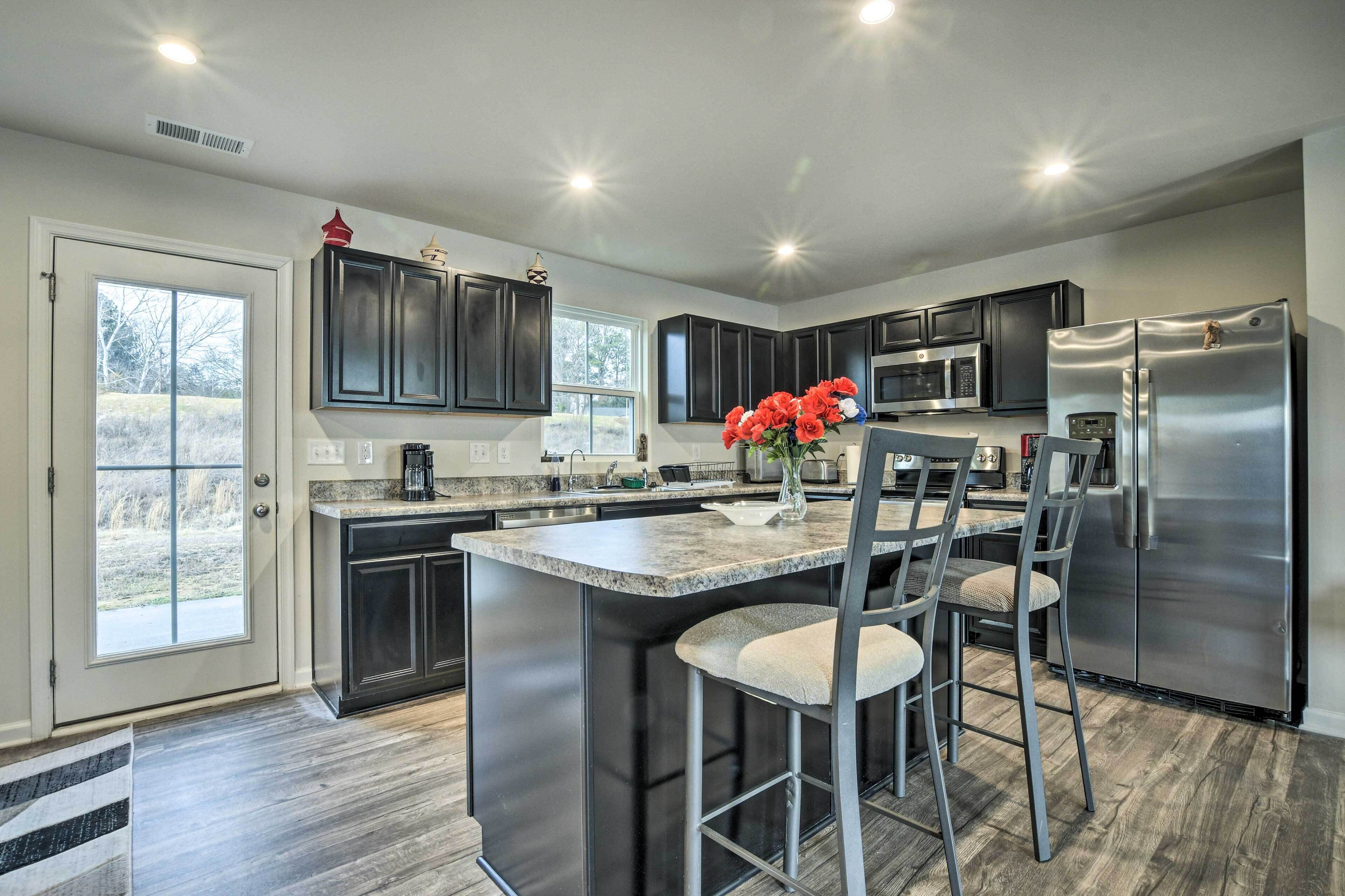 Cozy Durham Home - 9 Mi to Duke University!