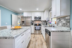 Interior - Cozy Wilmington Vacation Rental: 10 Mi to Beach! (Wilmington)