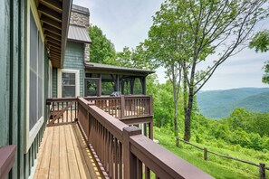 Interior - On 22 Acres: Cullowhee Craftsman Home w/ Mtn Views (Cullowhee)