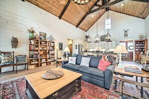 Interior - On 22 Acres: Cullowhee Craftsman Home w/ Mtn Views (Cullowhee)