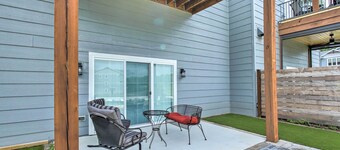 Chic Plymouth Townhome < 1 Mi to Road America