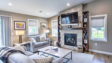 Apartment (2 Bedrooms) | Front of property
