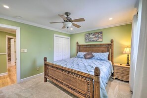 3 bedrooms, bed sheets